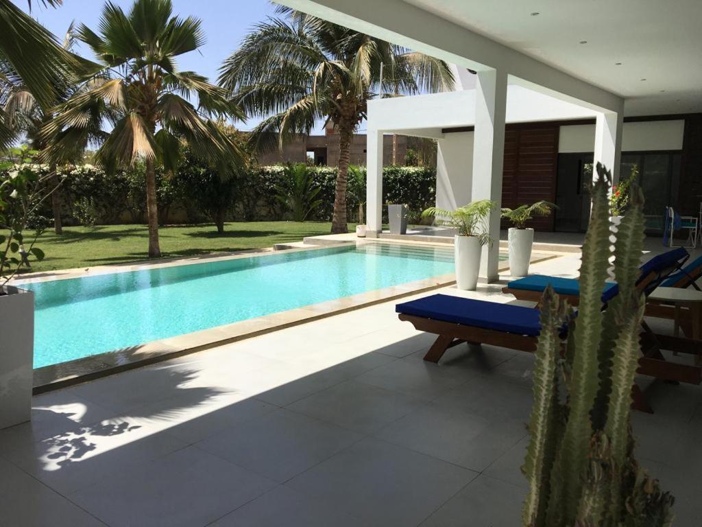 Villa Carabane โซโมน ภายนอก รูปภาพ